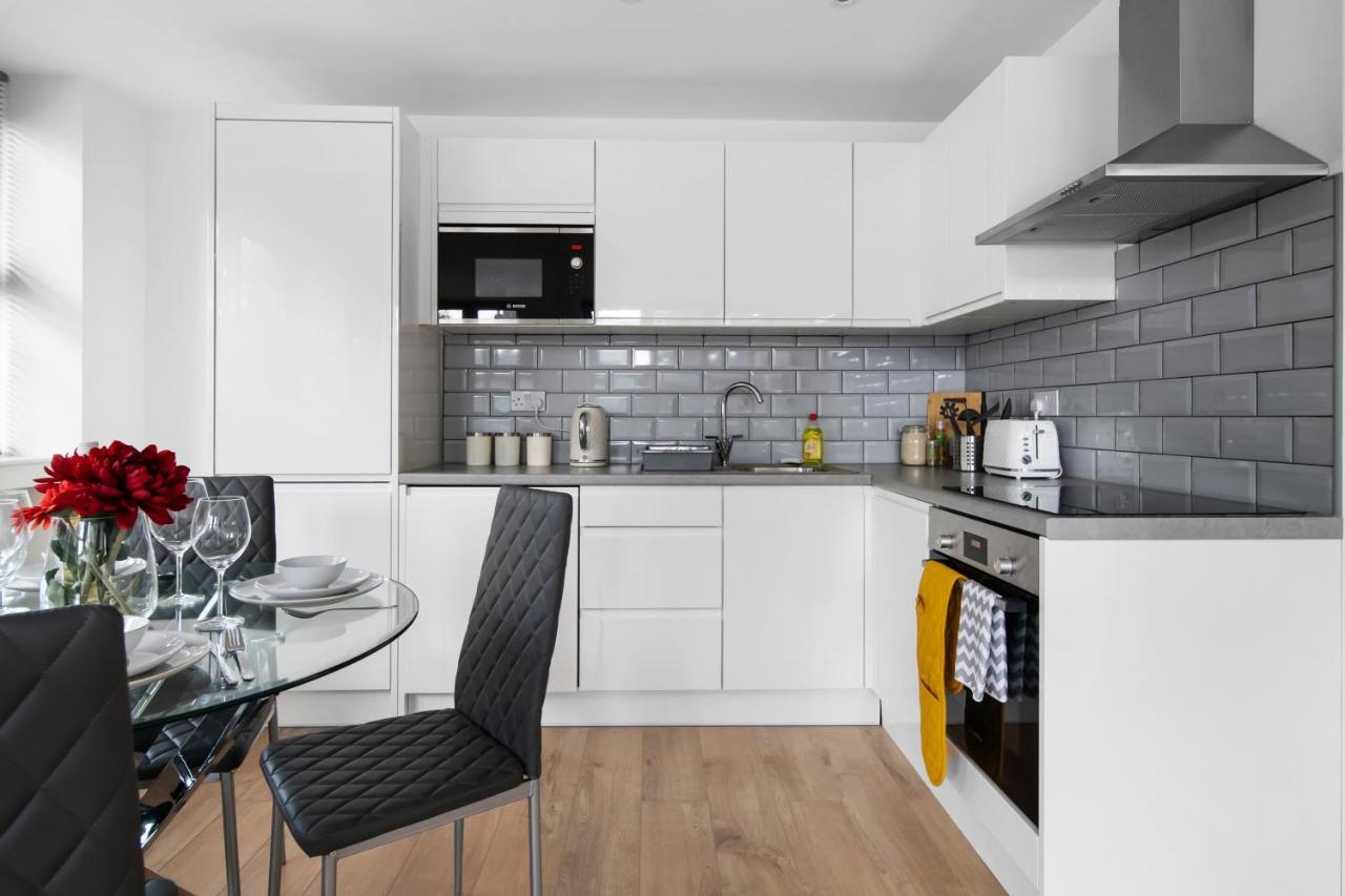 Livestay-Modern Apartments Building In Aylesbury Ейлзбері Екстер'єр фото